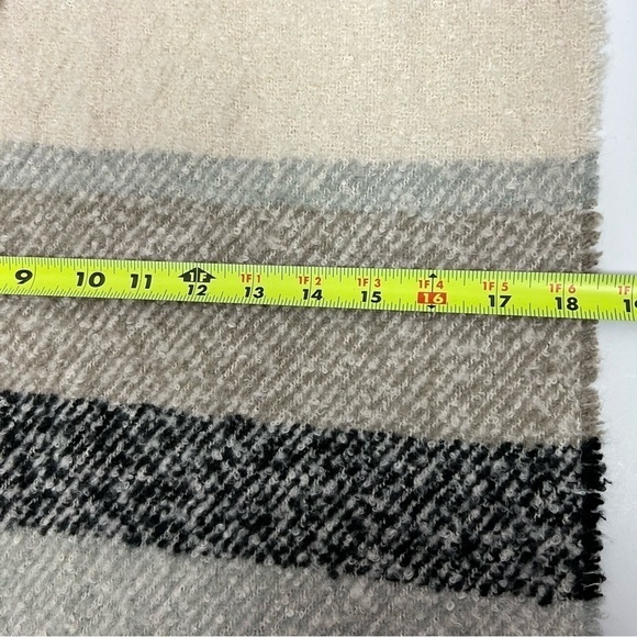 Old Navy/American Eagle/Maurices Women’s Winter Neck Scarves Lot/3 Multi Colors - Picture 15 of 16